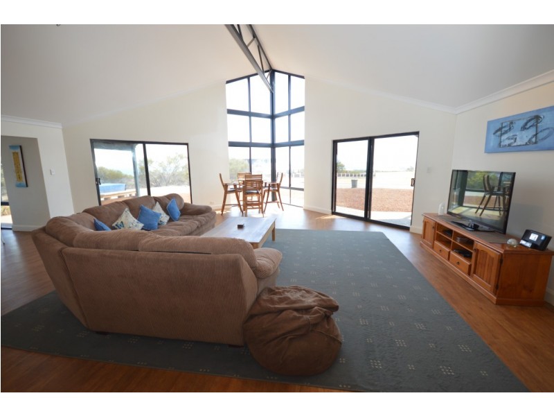 20 Browne Boulevard, Kalbarri WA 6536