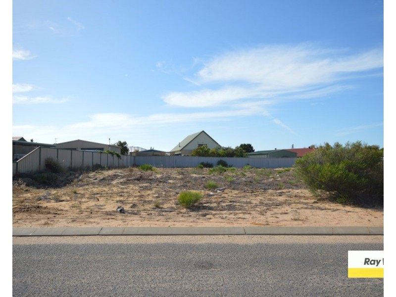 42 Lot 667 Gantheaume Drive, Kalbarri WA 6536