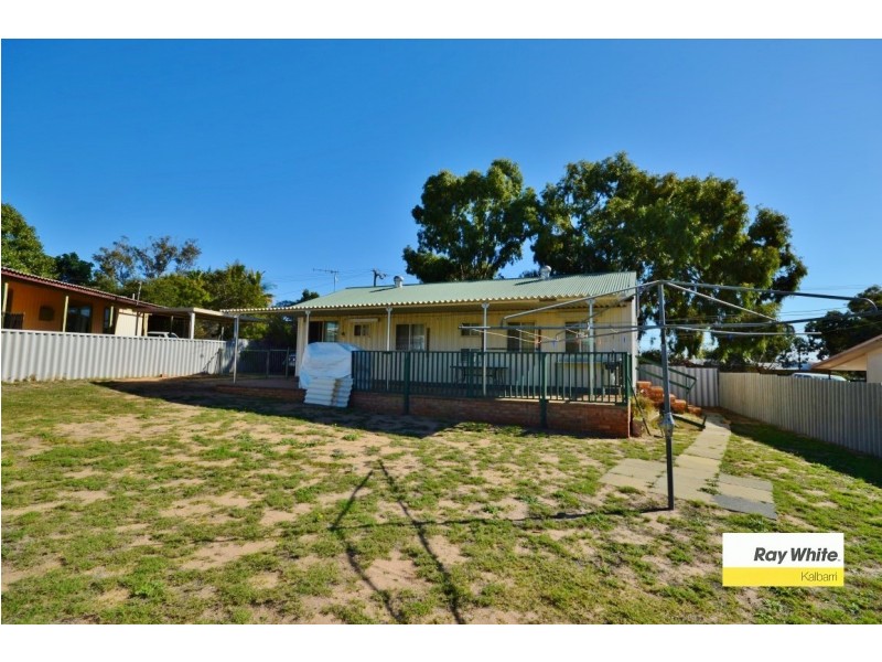 5 Mallard Street, Kalbarri WA 6536