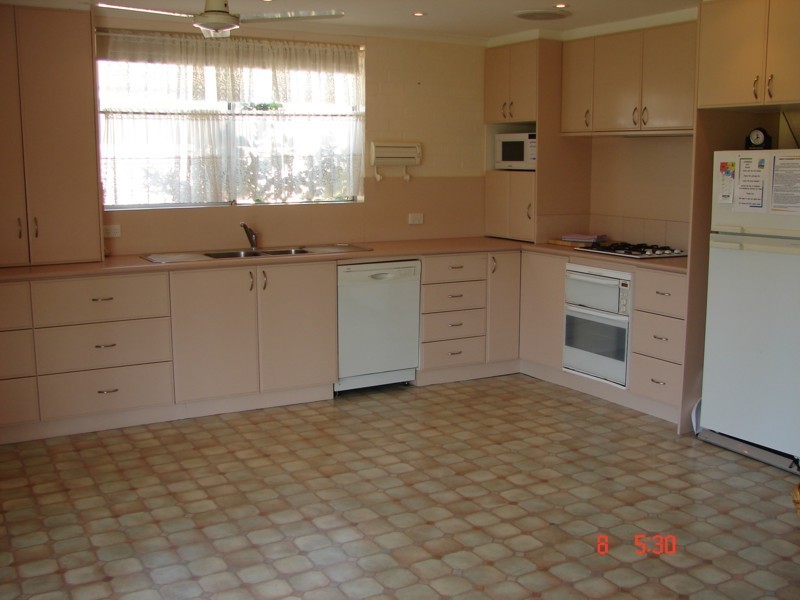 Unit 6 Sun River Chalets, Kalbarri WA 6536