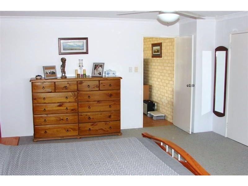 18 Charlton Loop, Kalbarri WA 6536