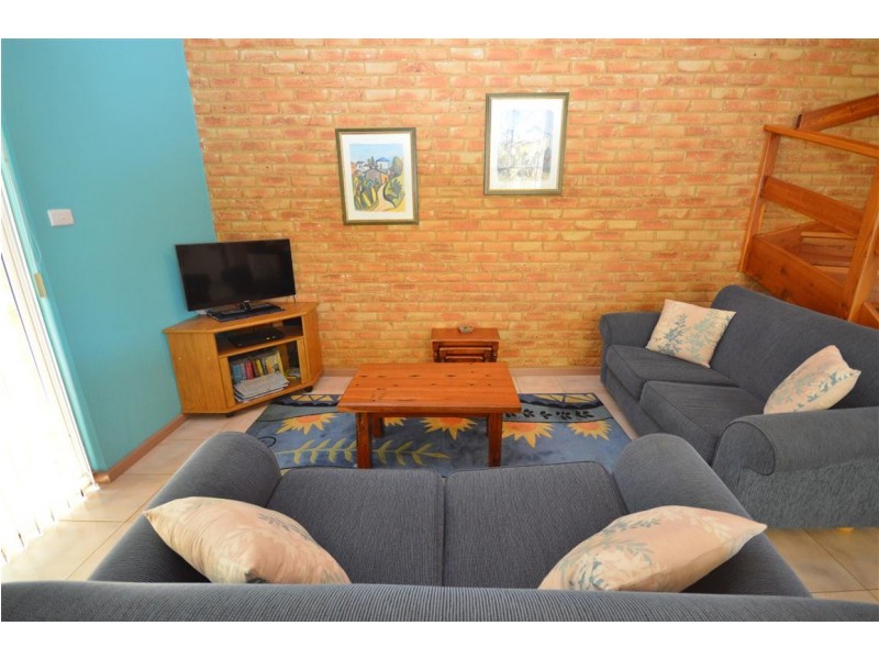 4/130 Grey Street – Tropical Hideaway, Kalbarri WA 6536