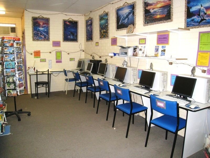 Traveller’s Book Exchange and Internet – Kalbarri Lane, Kalbarri WA 6536