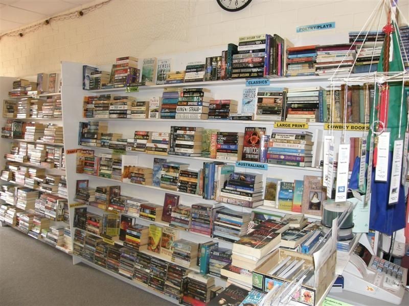 Traveller’s Book Exchange and Internet – Kalbarri Lane, Kalbarri WA 6536