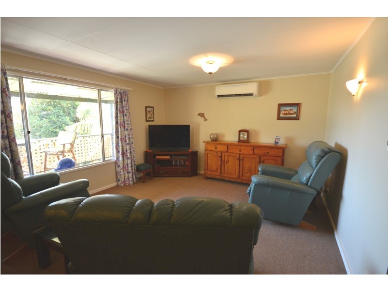 3 Nairn Place, Kalbarri WA 6536