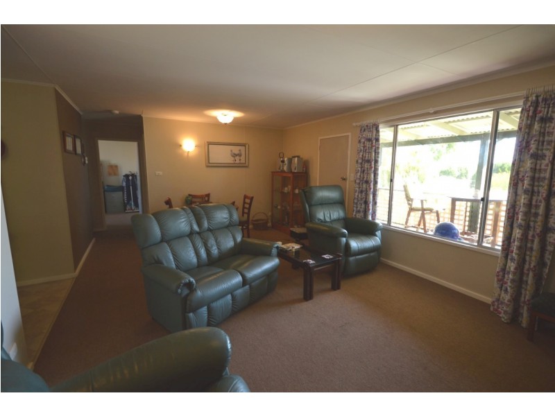 3 Nairn Place, Kalbarri WA 6536