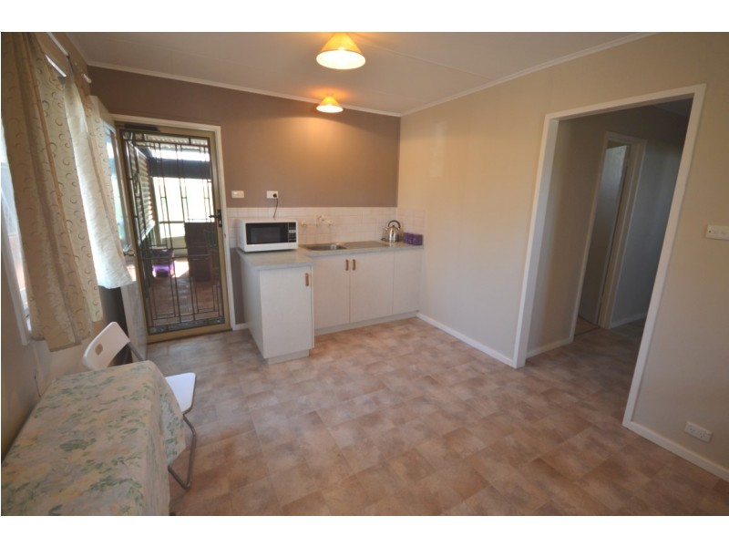 3 Nairn Place, Kalbarri WA 6536