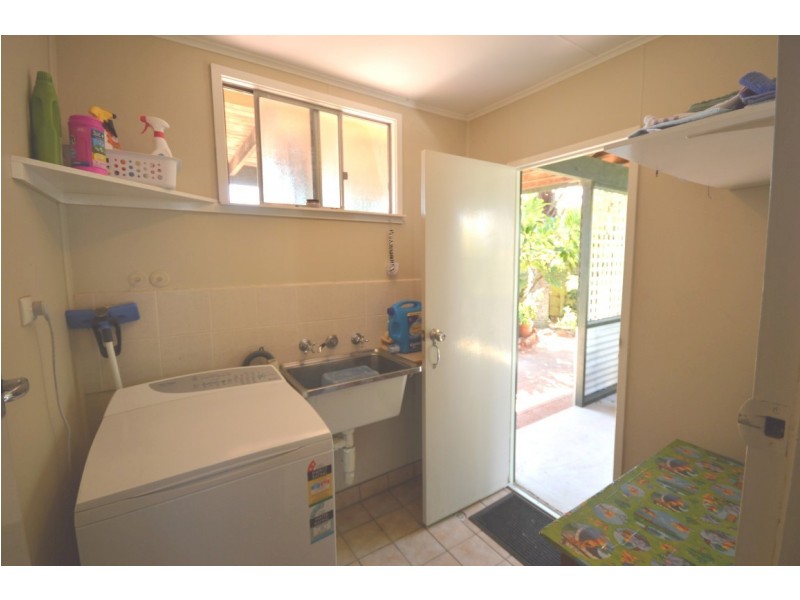 3 Nairn Place, Kalbarri WA 6536