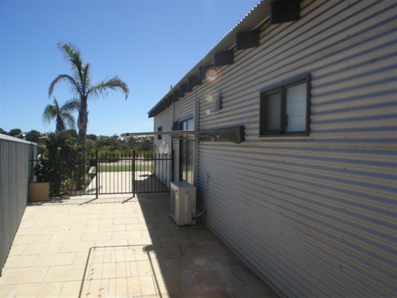 5 Mainwaring Drive, Kalbarri WA 6536