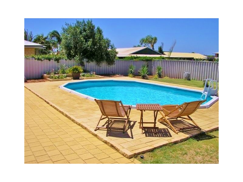 10 Gantheaume Crescent, Kalbarri WA 6536