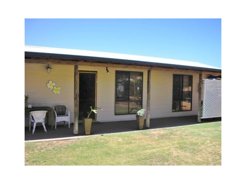 10 Gantheaume Crescent, Kalbarri WA 6536