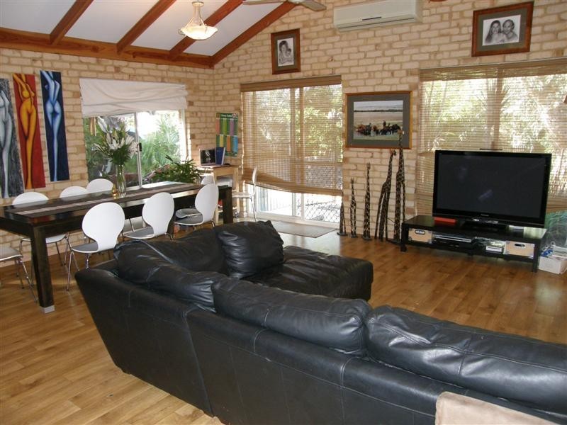 22 Hasleby Street, Kalbarri WA 6536
