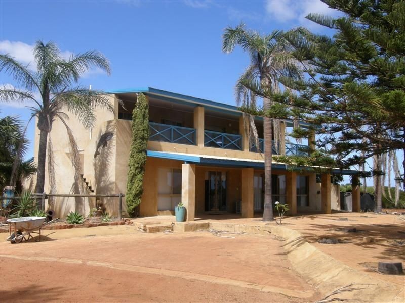 14 Bridgeman Road, Kalbarri WA 6536