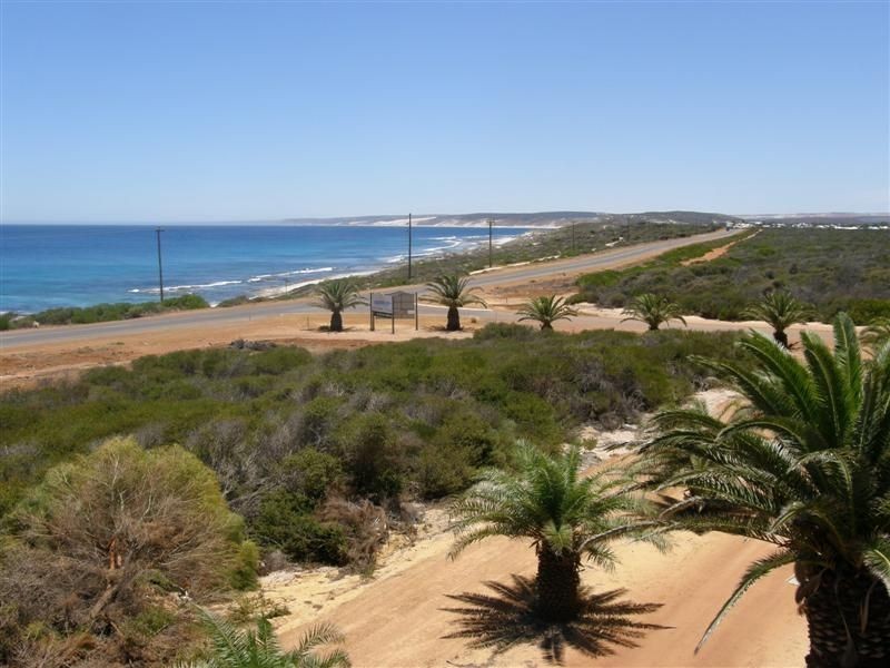14 Bridgeman Road, Kalbarri WA 6536