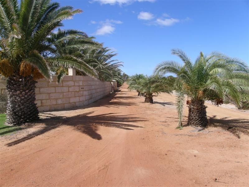 14 Bridgeman Road, Kalbarri WA 6536