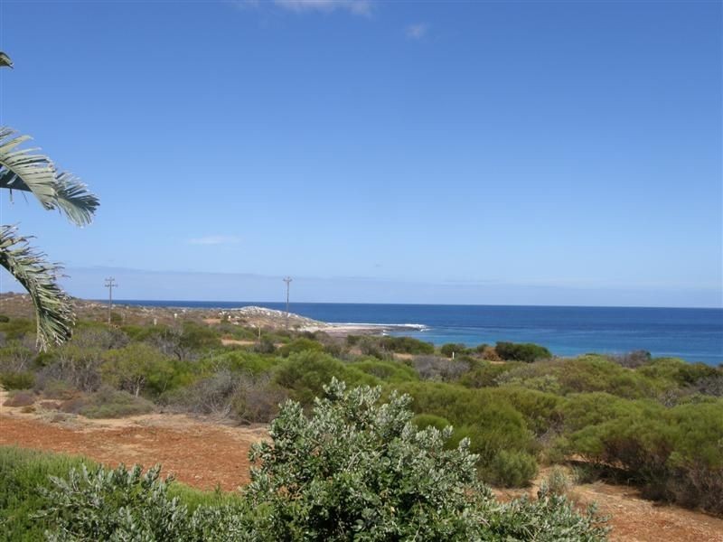 14 Bridgeman Road, Kalbarri WA 6536