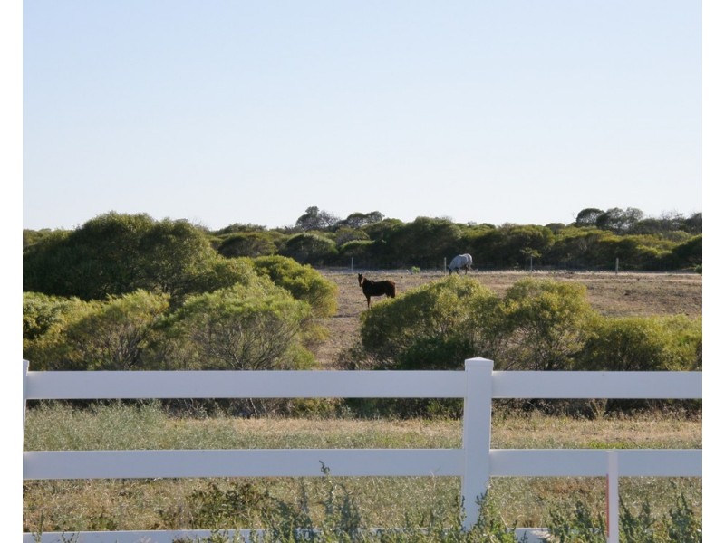 4 Lot 13 Ranch Court, Kalbarri WA 6536