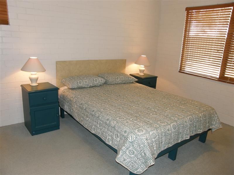 8 Questro Glade, Kalbarri WA 6536