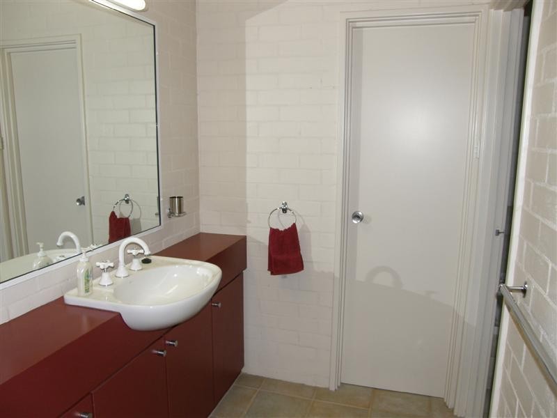 8 Questro Glade, Kalbarri WA 6536