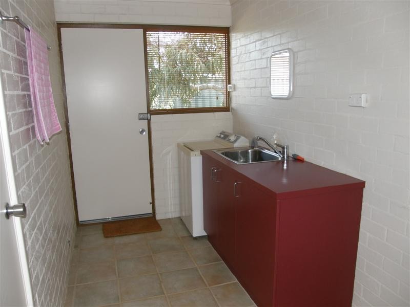 8 Questro Glade, Kalbarri WA 6536