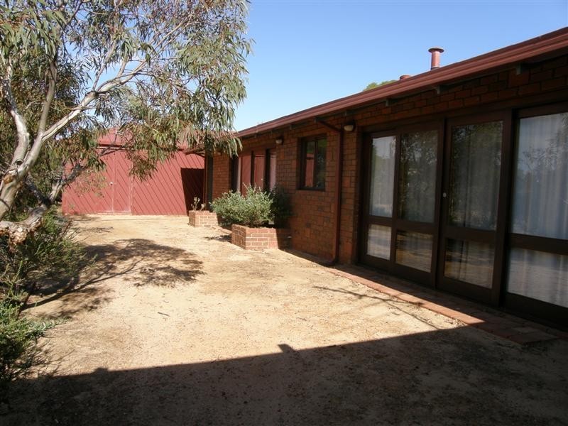 8 Questro Glade, Kalbarri WA 6536