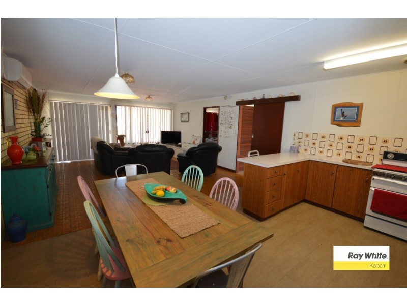 33 Hackney Street, Kalbarri WA 6536
