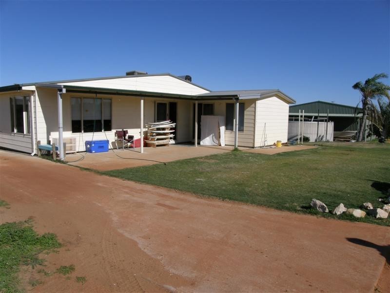 46 Bridgeman Road, Kalbarri WA 6536