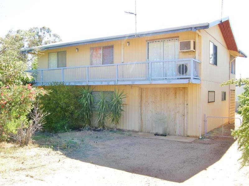 8 Maver Street, Kalbarri WA 6536