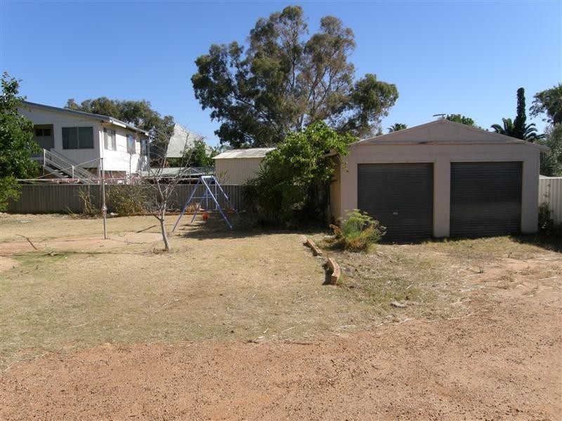 8 Maver Street, Kalbarri WA 6536