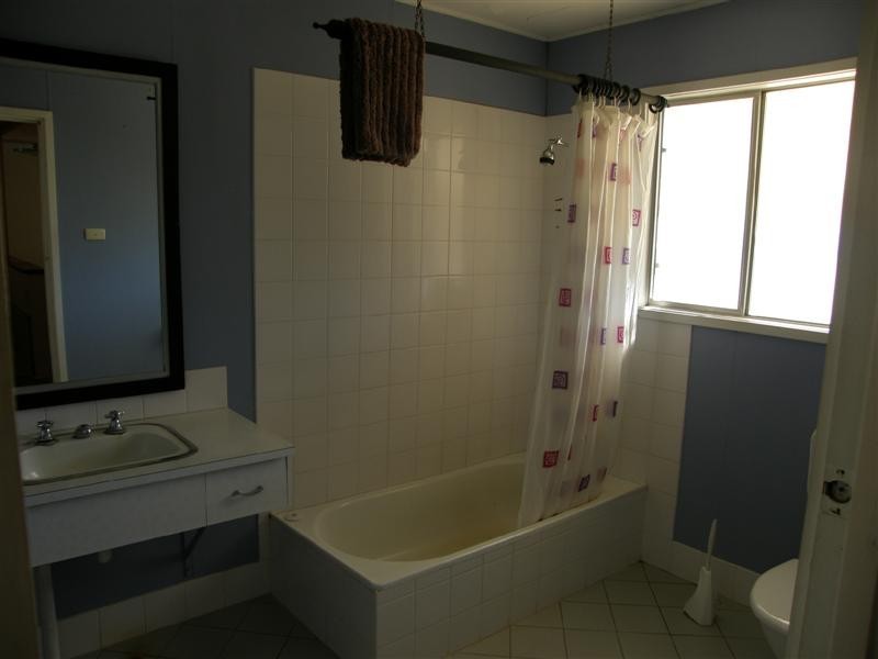 8 Maver Street, Kalbarri WA 6536