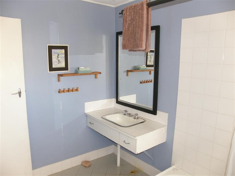 8 Maver Street, Kalbarri WA 6536