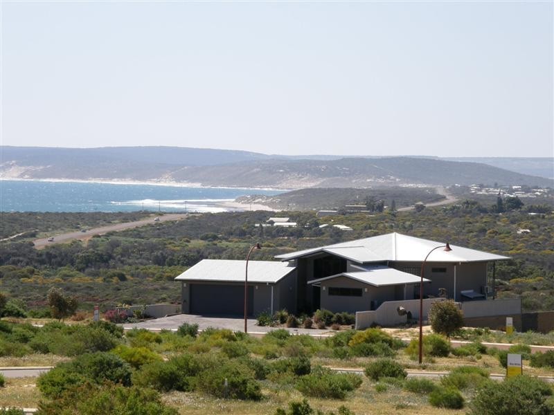 7 Darwinia Drive, Kalbarri WA 6536