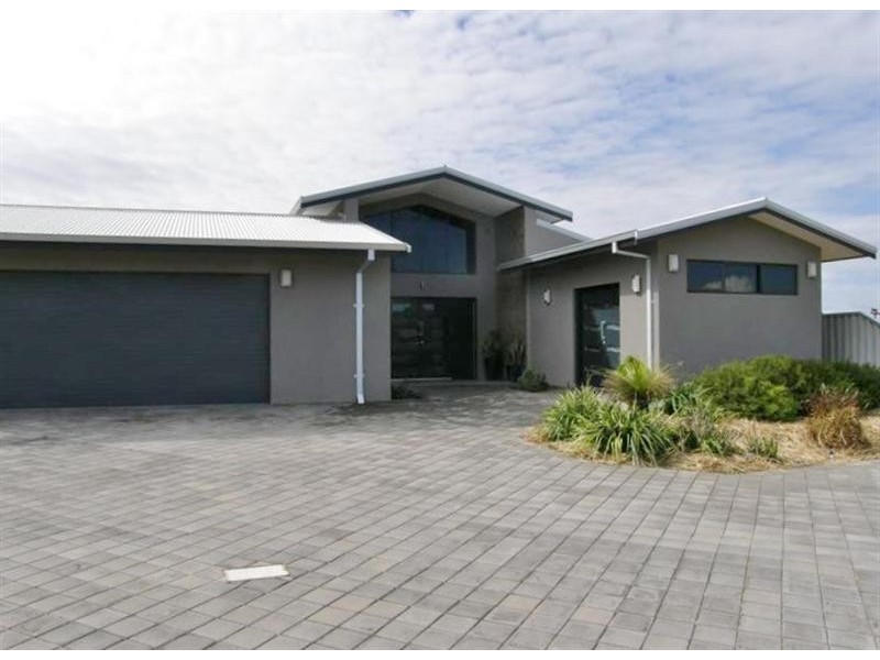 7 Darwinia Drive, Kalbarri WA 6536