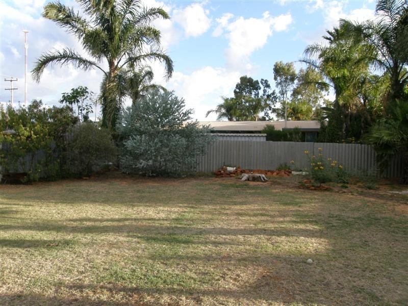 4 Gould Street, Kalbarri WA 6536