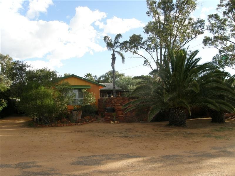 4 Gould Street, Kalbarri WA 6536