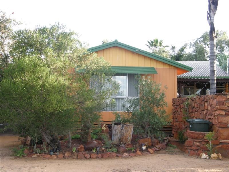 4 Gould Street, Kalbarri WA 6536