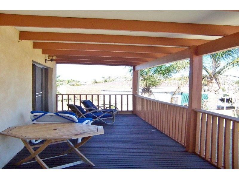 16 Karina Mews, Kalbarri WA 6536