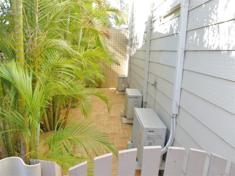 6 Karina Mews, Kalbarri WA 6536