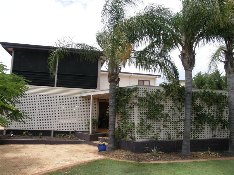 6 Karina Mews, Kalbarri WA 6536