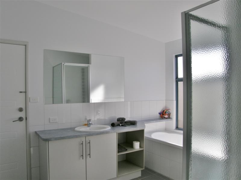 8 Calandrinia Court, Kalbarri WA 6536