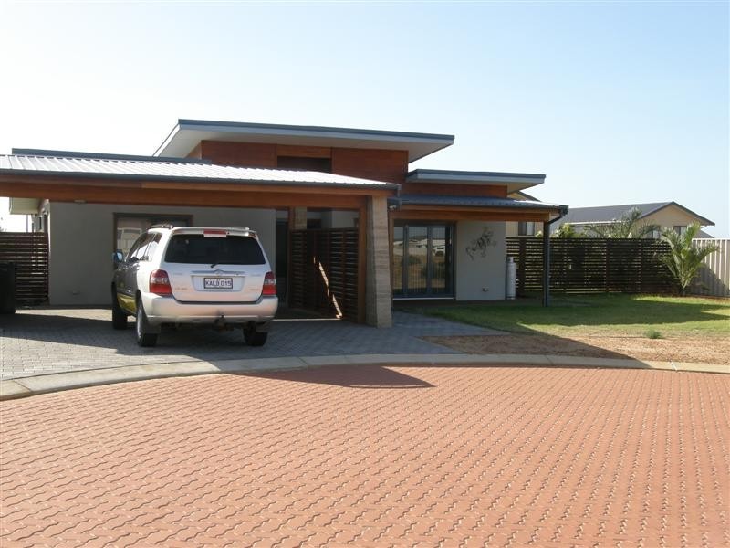 8 Calandrinia Court, Kalbarri WA 6536