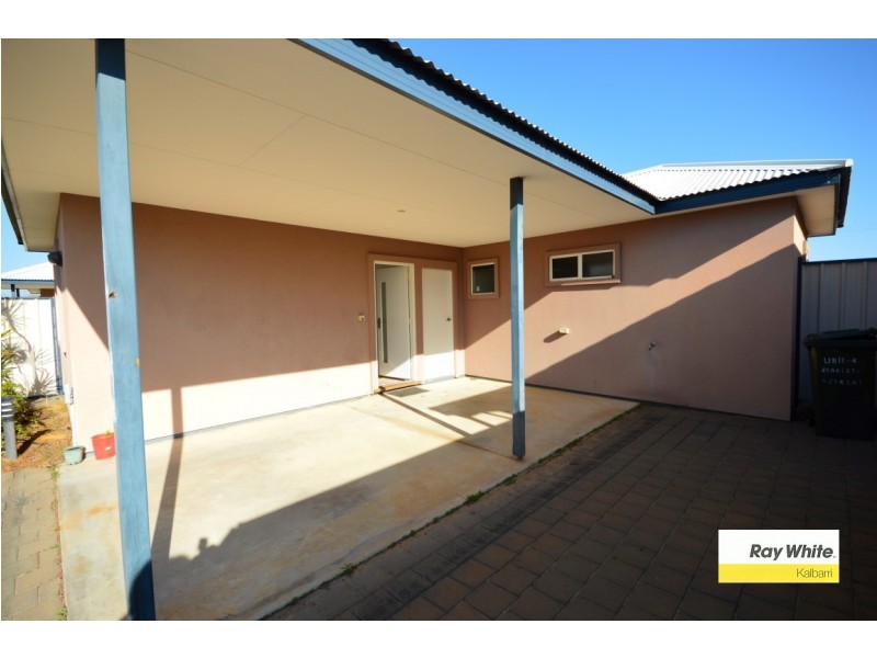 4/4 Seakist Retreat, Kalbarri WA 6536