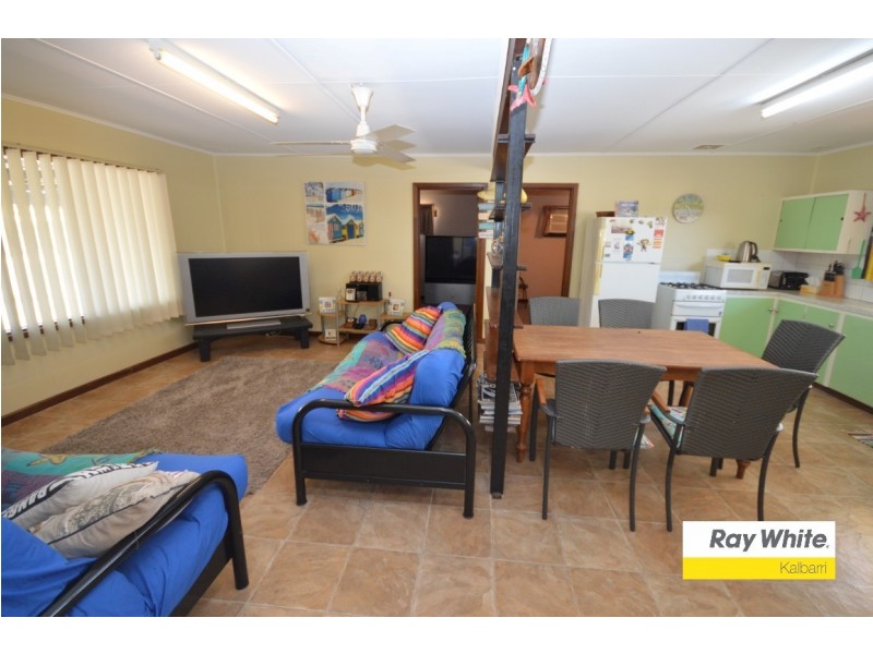9 Maver Street, Kalbarri WA 6536