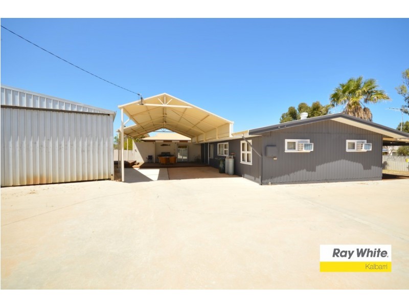 9 Maver Street, Kalbarri WA 6536