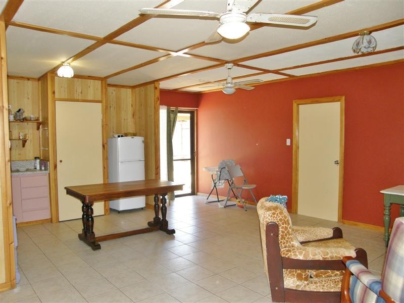 3 Gantheaume Crescent, Kalbarri WA 6536