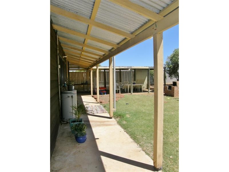 3 Gantheaume Crescent, Kalbarri WA 6536
