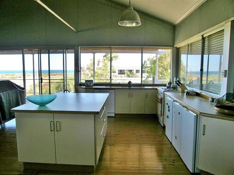 6 Francis Close, Kalbarri WA 6536