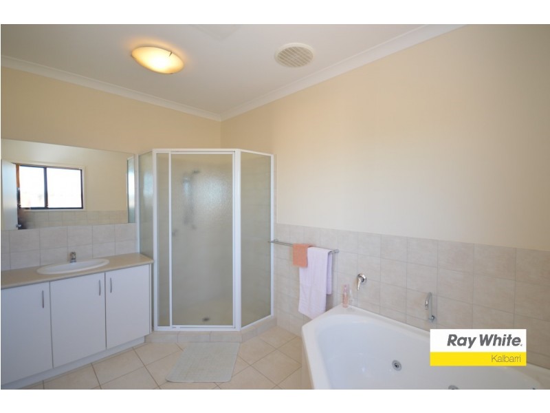 17 Goodenia Way, Kalbarri WA 6536