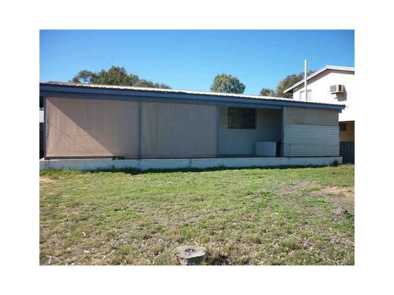 4 Nairn Place, Kalbarri WA 6536