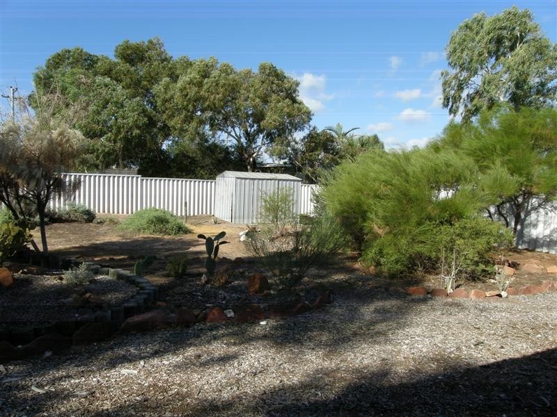 4 Nairn Place, Kalbarri WA 6536